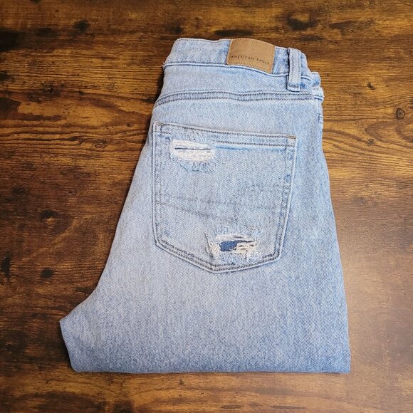 American Eagle Mom Jeans 4 L High Rise Raw Hem Stretch Denim Light Wash - Picture 3 of 11